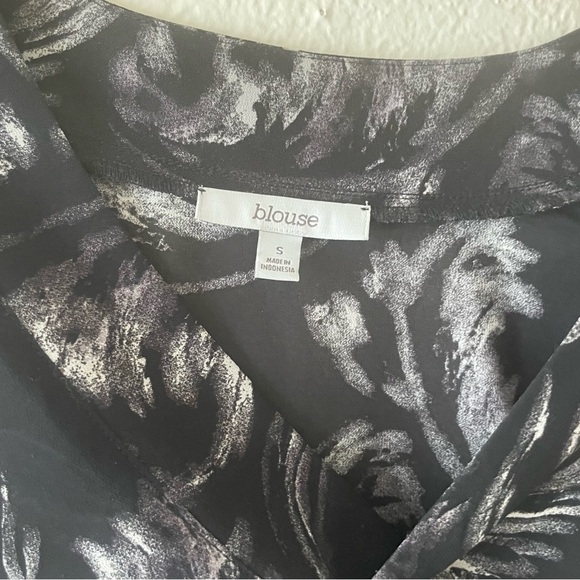 Blouse Printed Oversized V neck top - Picture 2 of 3